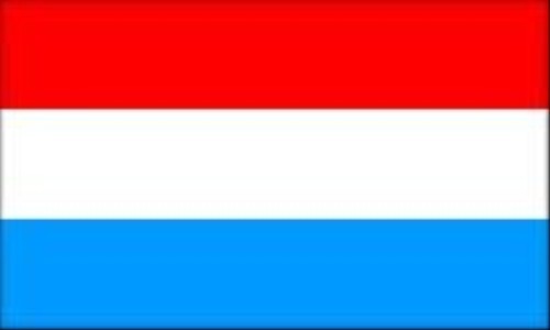 如果是一个国家,就没有了 如果是三个国家的话 第一个横条红白蓝:有