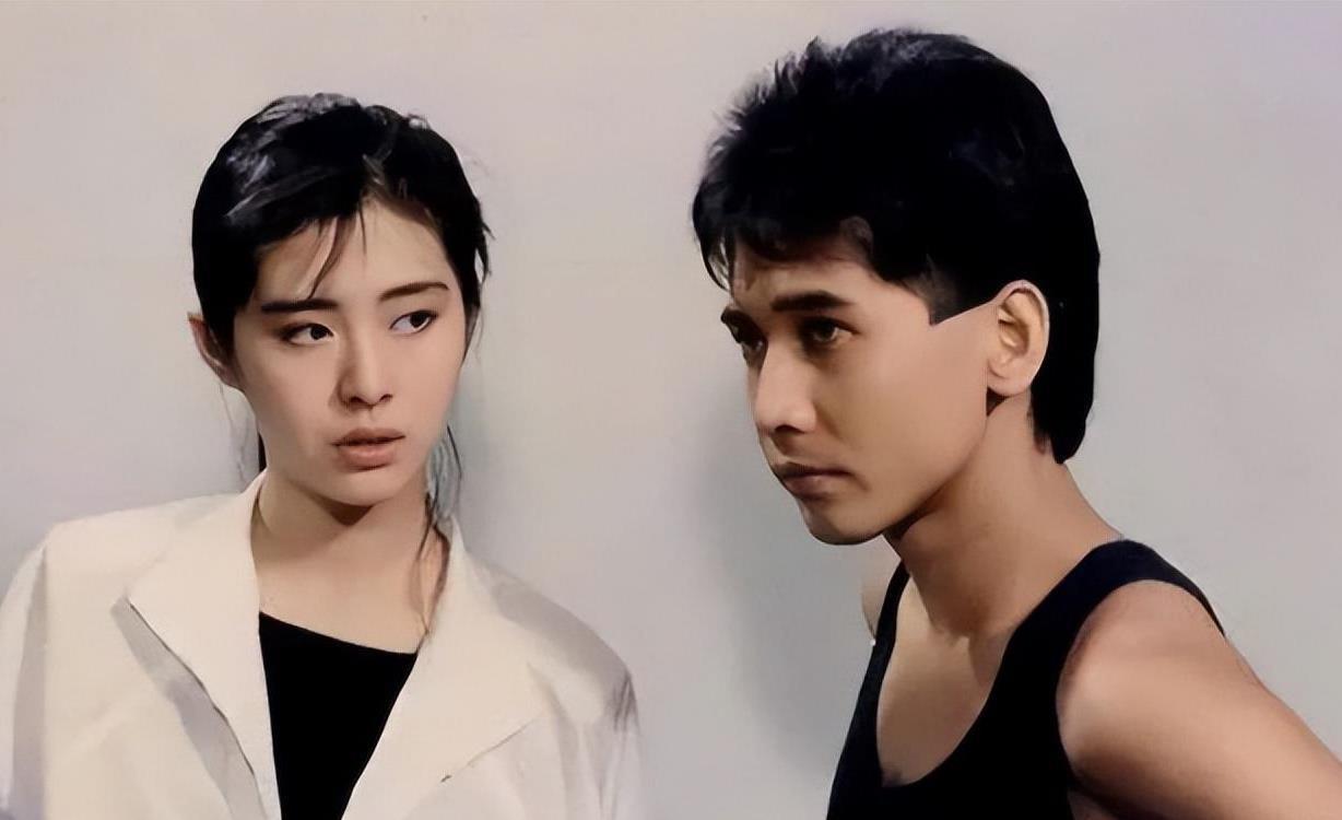 齐秦和王祖贤:错过的爱情 15年前,齐秦和王祖贤曾是娱乐圈最闪耀的一