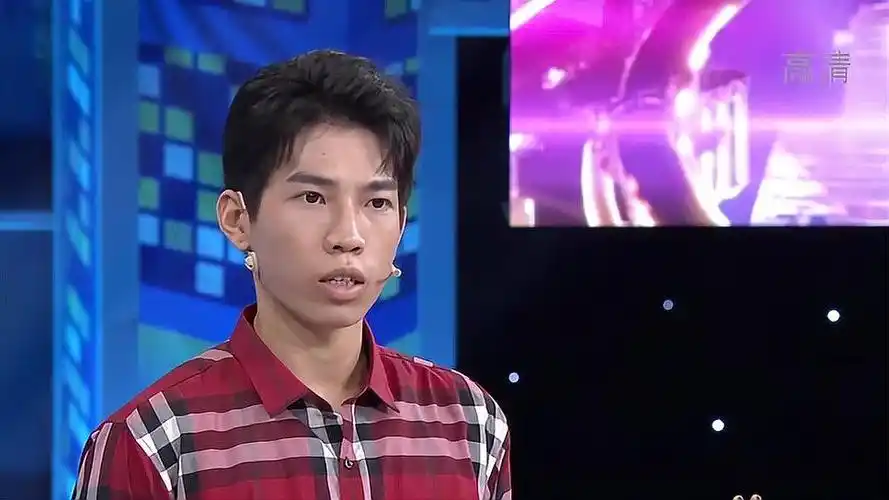 小伙高材生毕业,结果看到简历,大卫都满脸心疼丨非你莫属