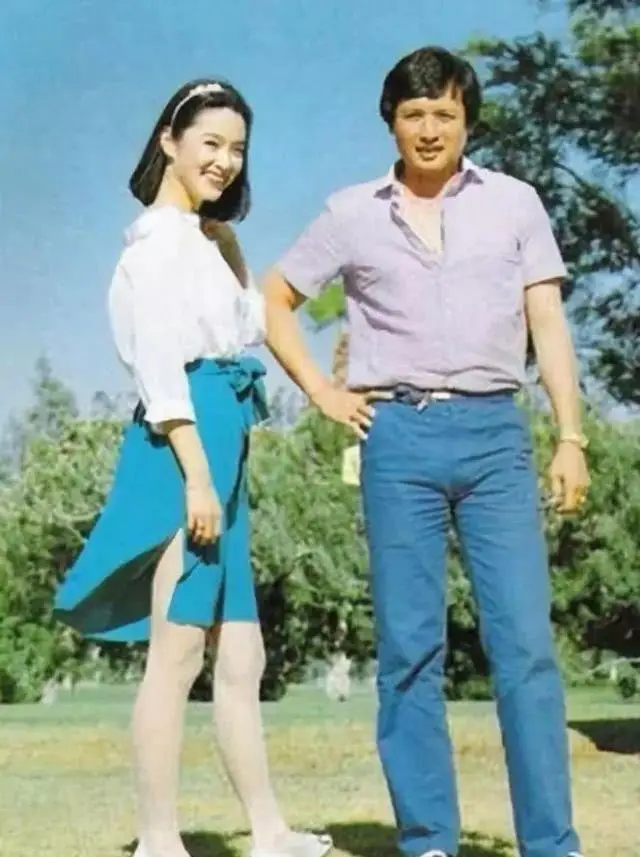 1973年,秦汉爱上了林青霞,她对妻子说:我爱上她,也不想失去你