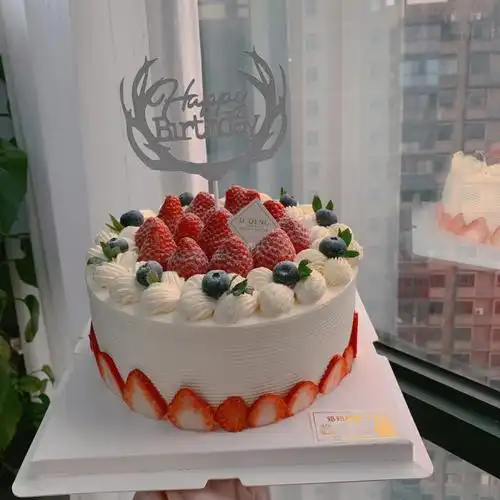 草莓蛋糕生日蛋糕
