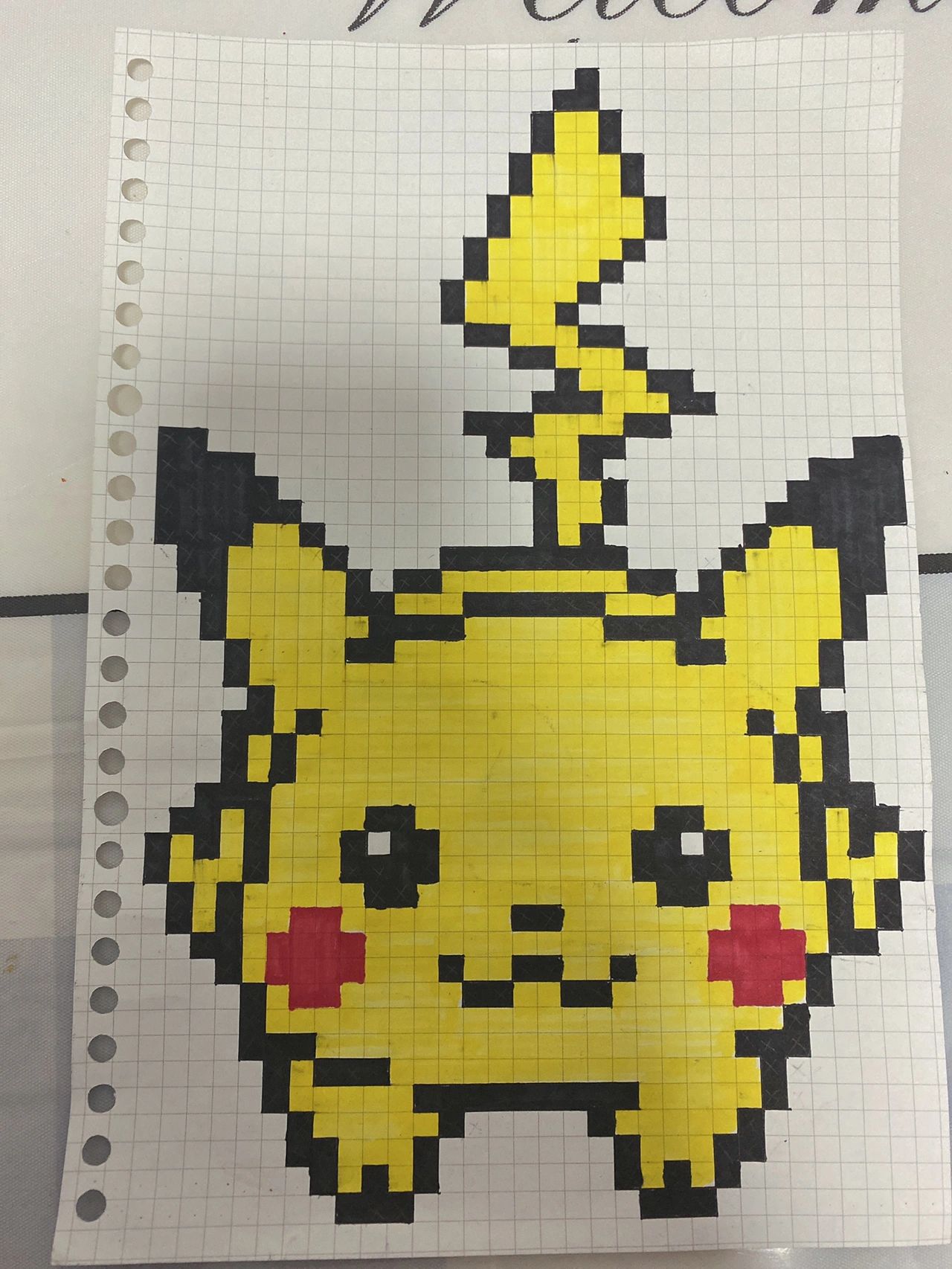 马赛克画—皮卡丘 马克笔👉touch mark 网格纸👉b5 原作者👉 9