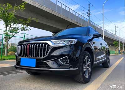 这辆车子还是比较喜欢的,特别是外观,车子的线条设计非常流畅,很耐看.