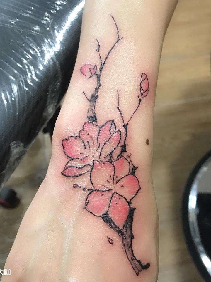 梅花_纹身图案手稿图片_子君的纹身作品集