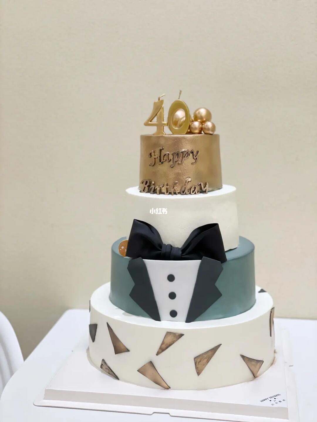 简约风多层男士款生日蛋糕