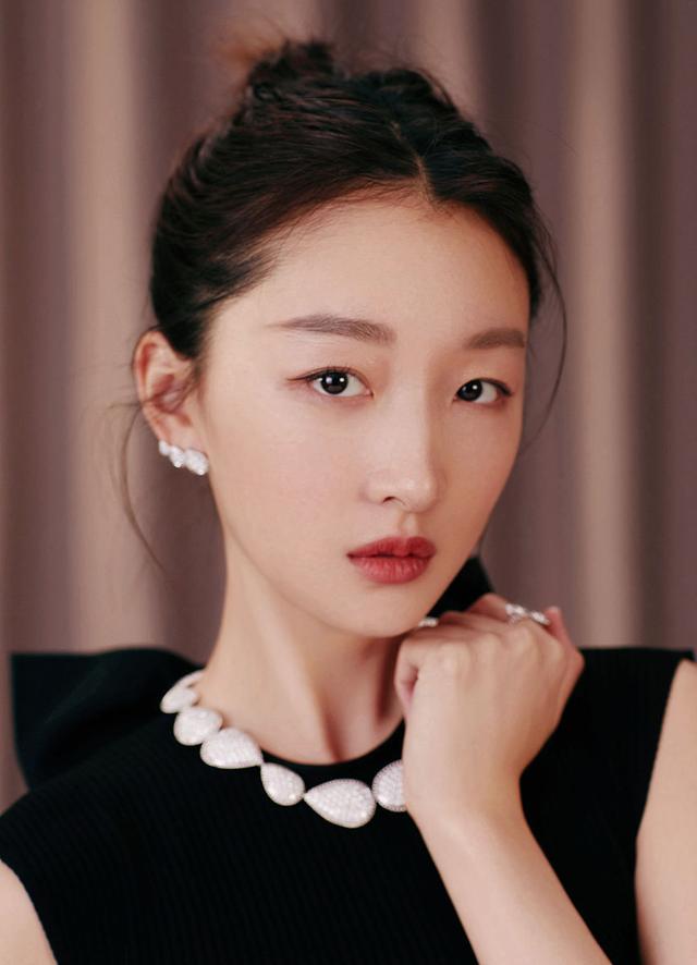 中国娱乐圈90后十大最美女星排行榜揭晓,迪丽热巴荣登榜首!