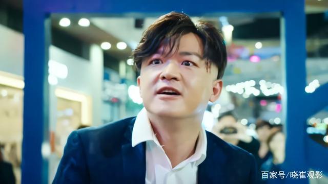 袁弘:"呀,我这个发型帅得很啊"!包贝尔:"我的也很帅啊"!