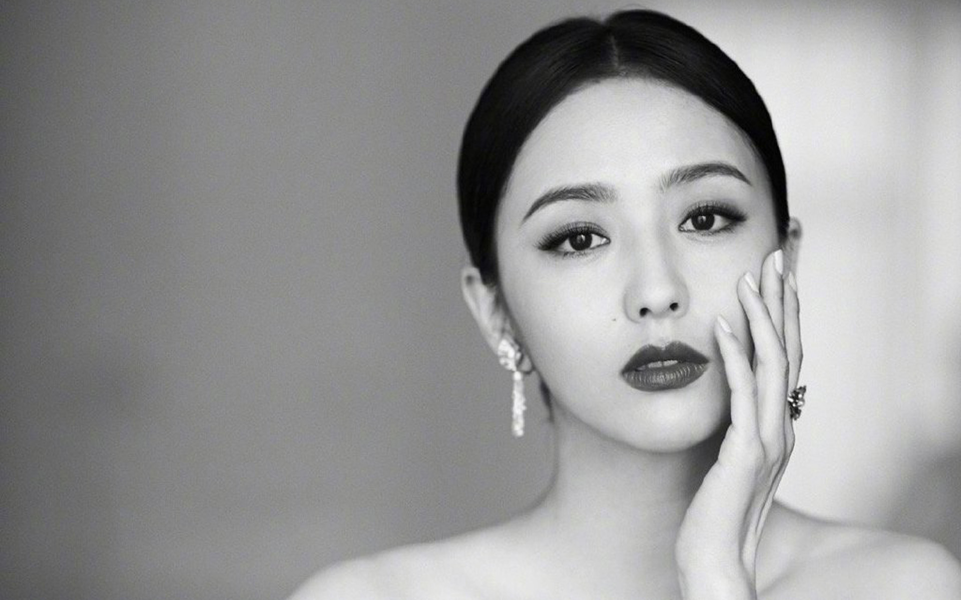 佟丽娅精致优雅写真桌面壁纸高清大图预览1920x1200_大陆明星下载_美