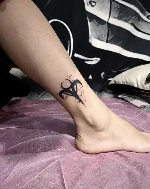 星座脚踝纹身纹身图片_腿部脚部图腾点刺星座纹身图案