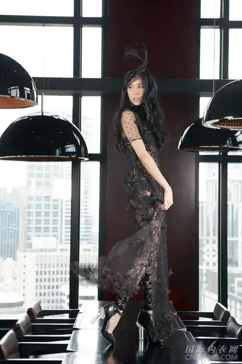 莫文蔚全透视蕾丝窈窕出镜