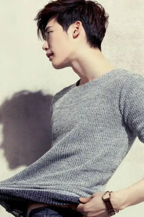 李钟硕分享160205组图完美侧颜李钟硕哪个角度都迷人