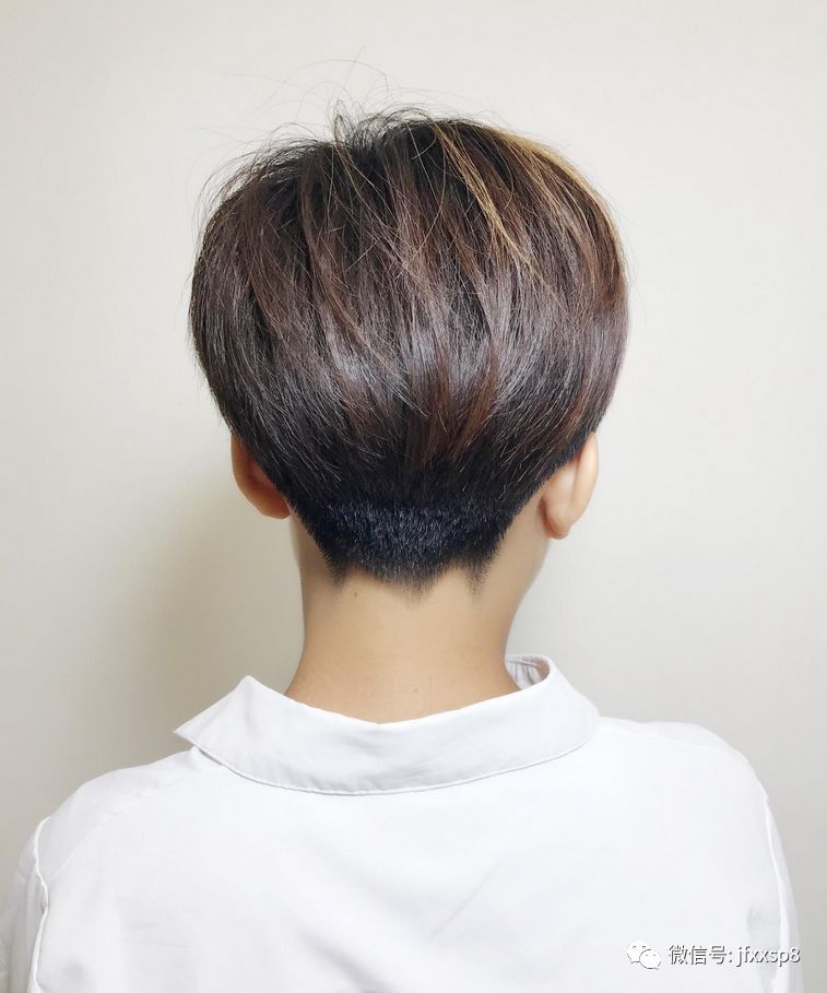 2019流行"剃后头"_短发