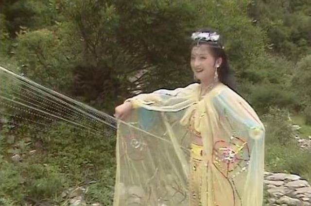 《西游记》蜘蛛精特效,那个年代女演员都害羞,"吐丝"特写由男人代拍