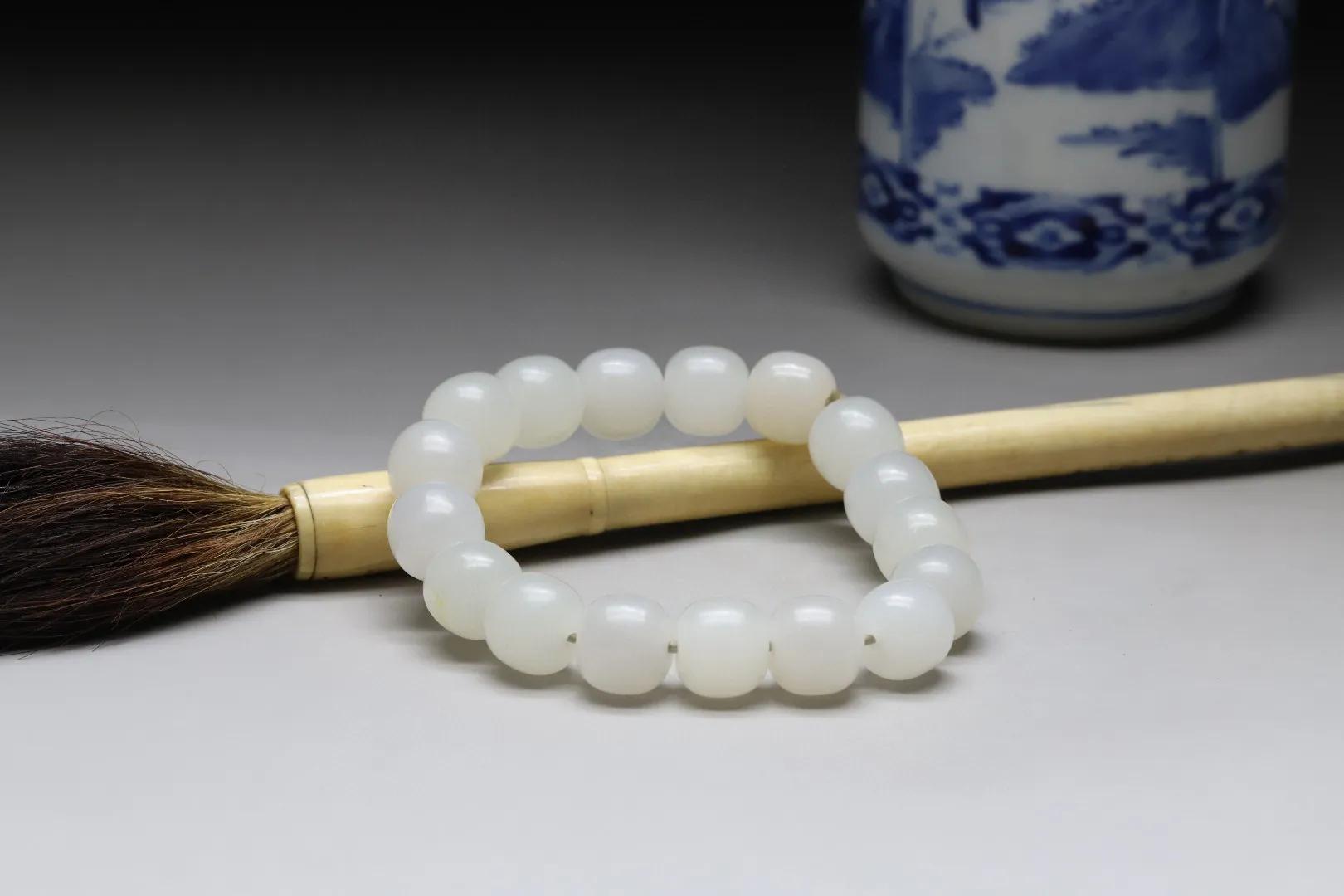 回流 舊藏和田玉籽料"白玉手串".(荔枝冻手串功效与作用) 第1张