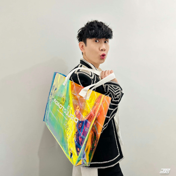 jj20演唱会小瓶子照片汇总@林俊杰你参与了哪一站呢[玉兔捣药]#林俊杰