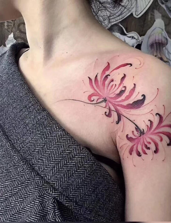彼岸花纹身胸口纹身
