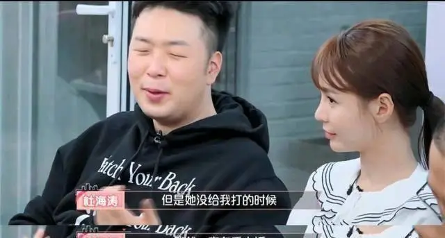 吴昕似乎也没有闲着,先后和李易峰,潘玮柏都传出了绯闻,但都无果而终.