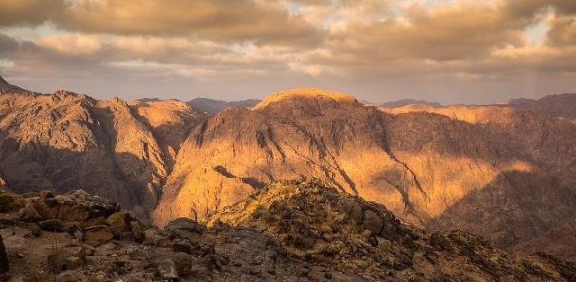 地球的美之西奈山,又被叫做摩西山!