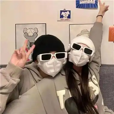 青春温馨真人情头一人一张很甜的颜值巨高的情头