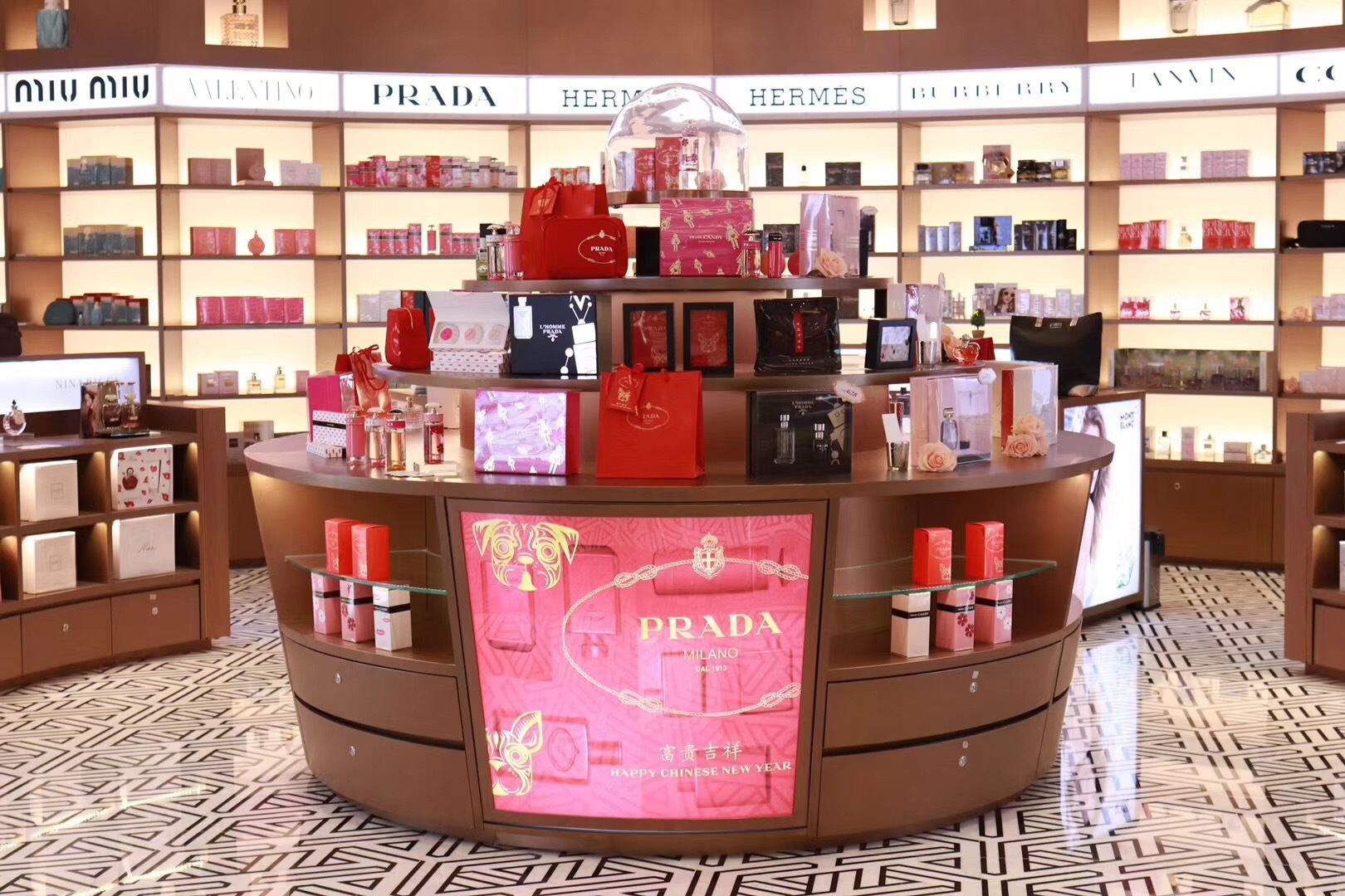 深圳网公司 纪梵希 卡姿兰化妆品线下直播品牌直播案例化妆品直播