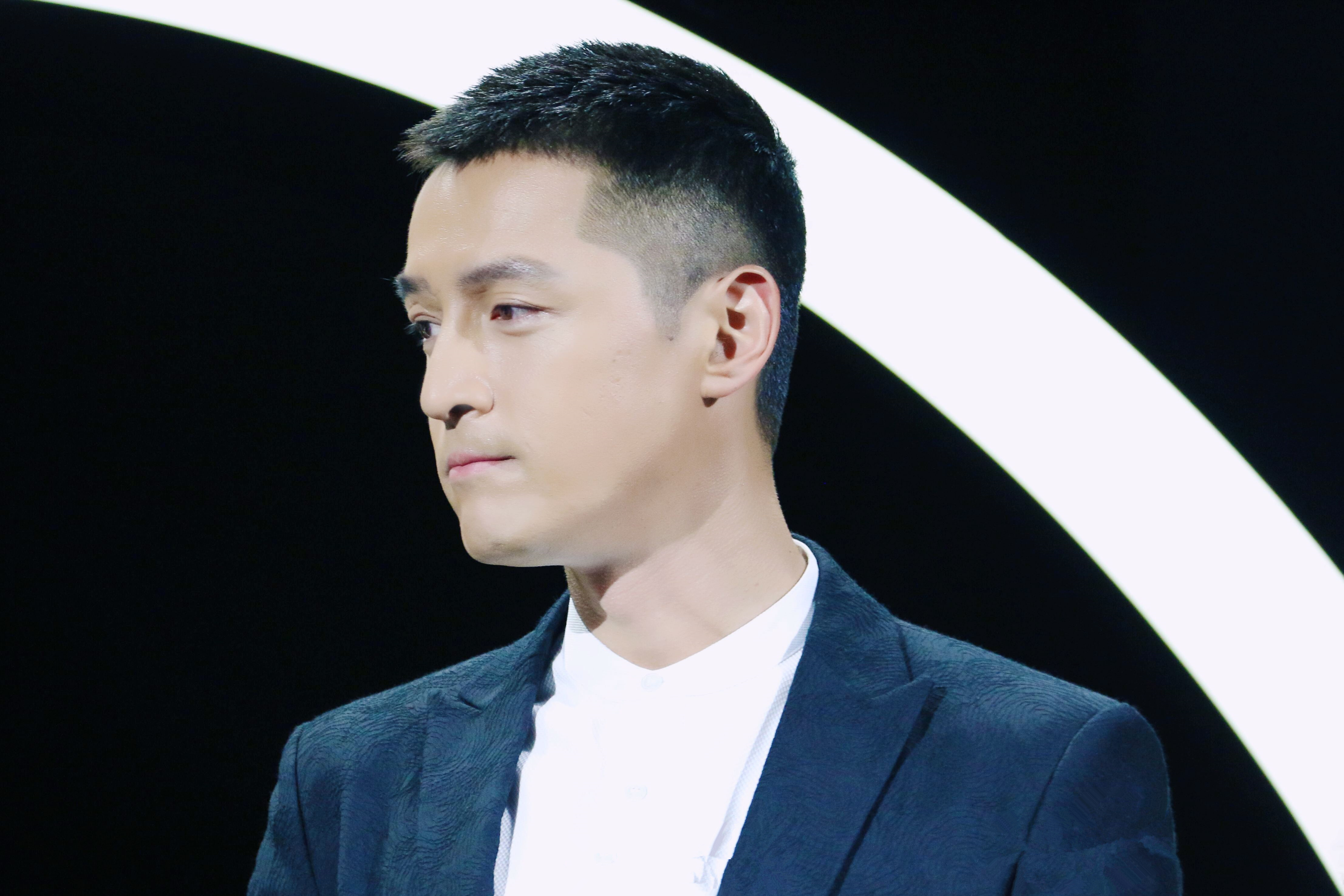 寸头是帅哥唯一标准!易烊千玺,陈伟霆,胡歌等,谁俘获你的心?