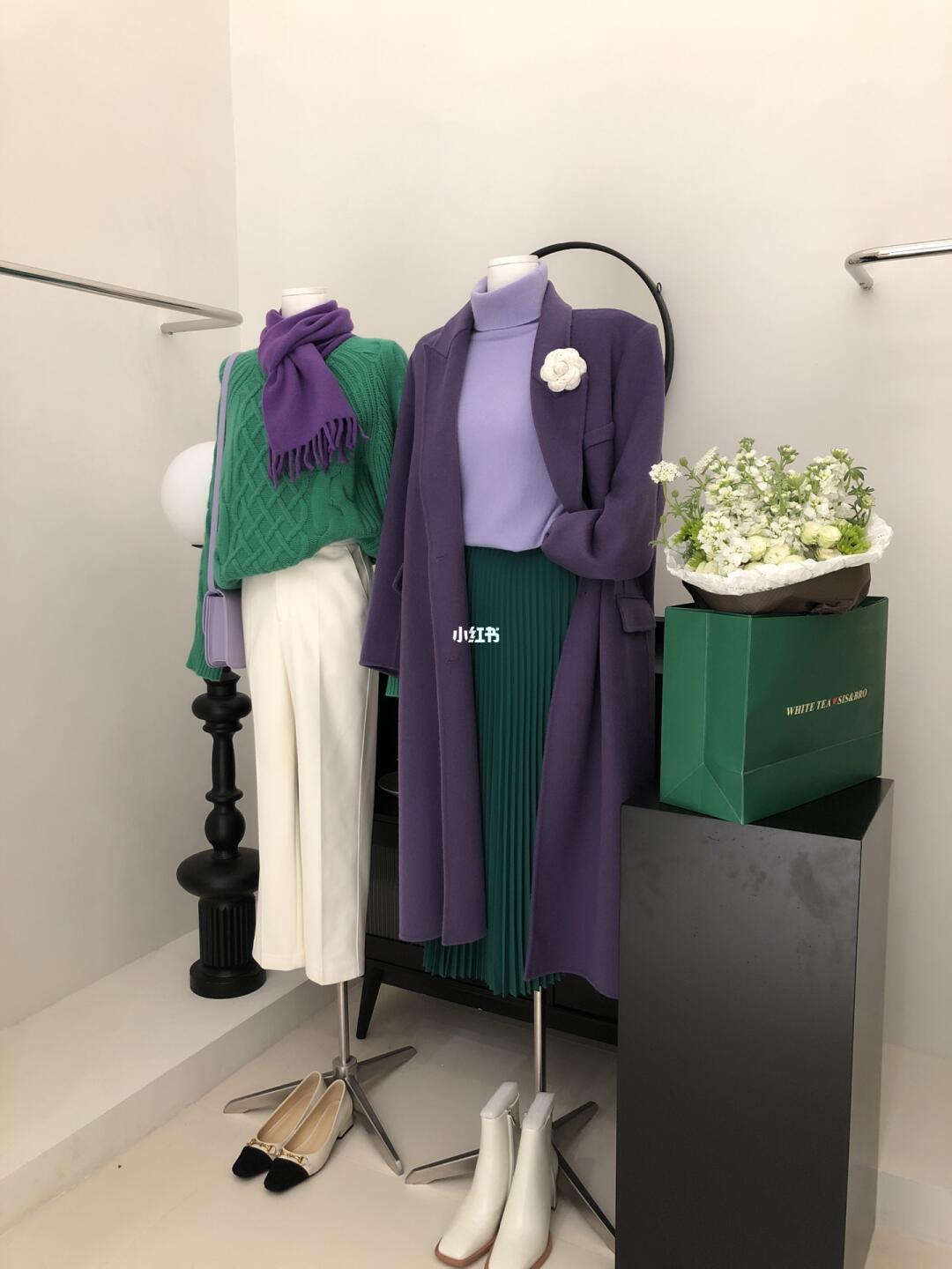 紫色搭配绿色能美死