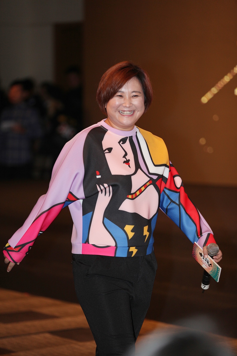 贾玲说未来体型看心情  贾玲,这个名字如今已然成为中国喜剧界的代