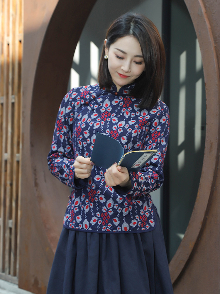 龙妙旗袍上衣2022年新款春装高端蕾丝斜襟民国中式女装青花蓝