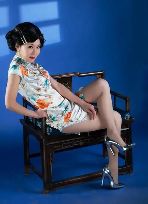 风华绝代【旗袍秀】 18>