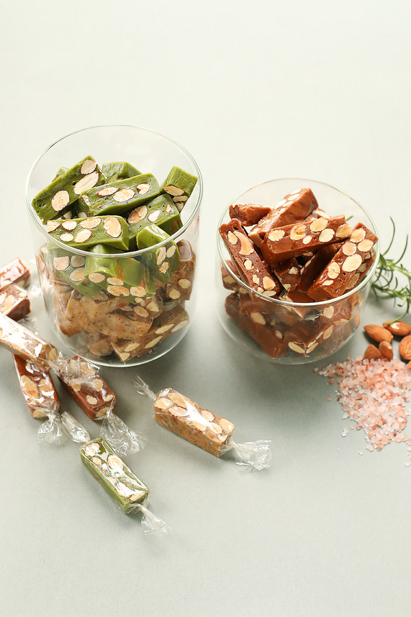 天然气小姐—ariel做的四种口味火爆朋友圈杏仁太妃糖