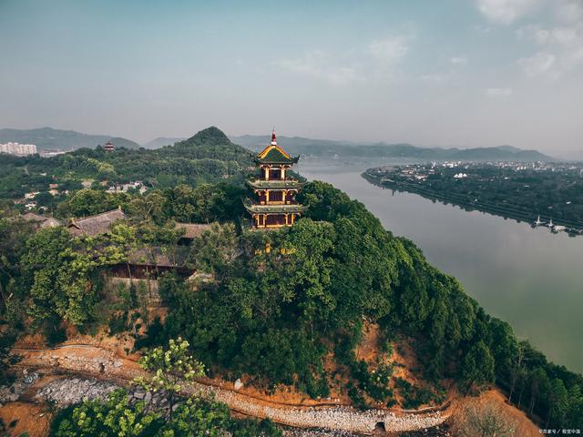 长江采石矶:自然与文化的和谐交融