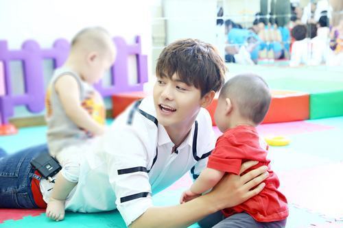 马天宇:好男儿选秀出道,唱歌演戏都不错,童年经历让他珍惜一切_姐姐