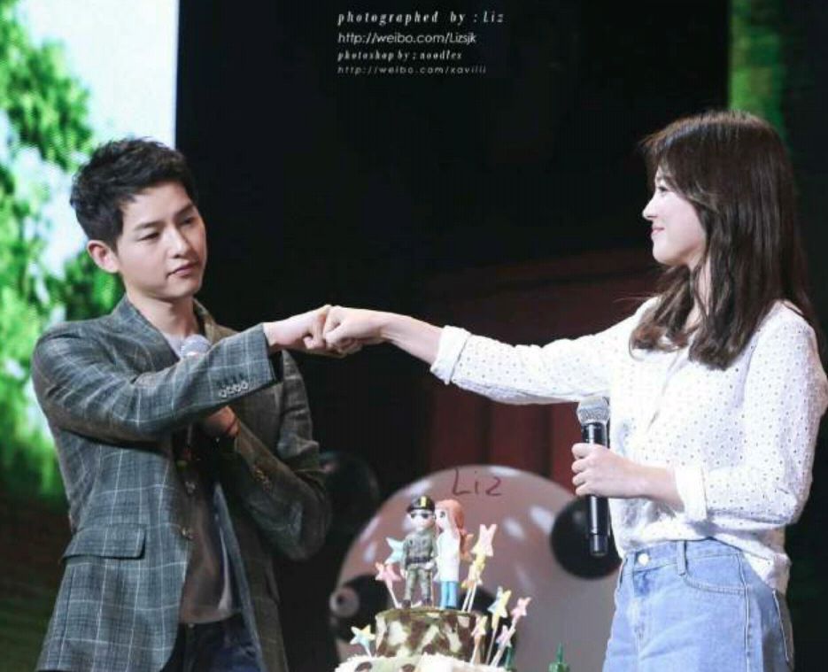 宋慧乔ins狂删与宋仲基合照,网友:结婚照还在呢