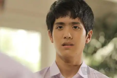 泰剧《荷尔蒙》第12集剧情:疙瘩是否能打开?