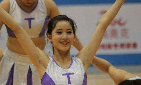 看看那些"没脱腋毛"就出场的女明星,这是活成了多少男人的梦想?