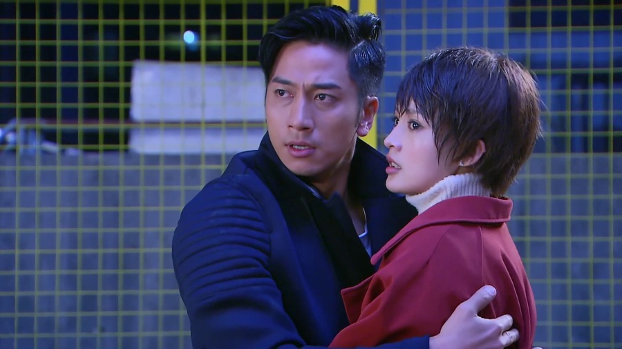 《幸福归来》鱼幼薇扮演者李沁的剧照,短发的她,干练清爽