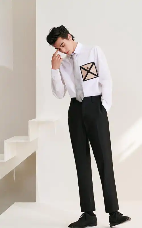 宋威龙时尚写真手机壁纸,明星,帅气,大陆男明星,帅哥明星,手机壁纸