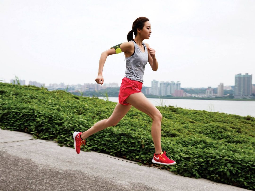 good morning 台湾第一气质女神张钧甯坚持晨跑十一年令人欣赏笑起来
