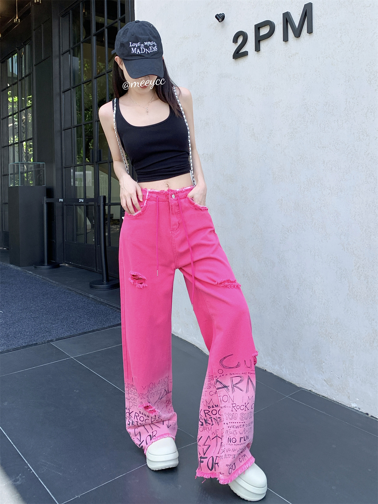 多巴胺粉色裤子女夏季大码破洞涂鸦高腰阔腿牛仔裤 - 17网