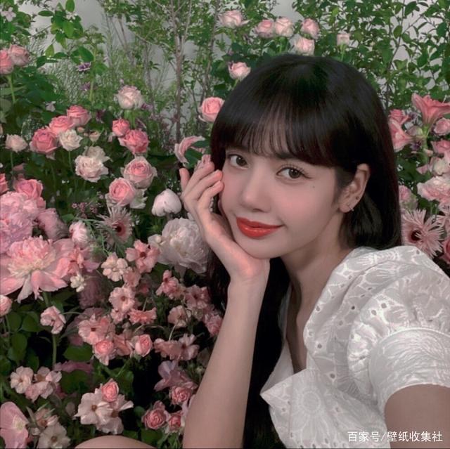 blackpink成员lisa的绝美图片这也太令人心动了吧快拿去收藏