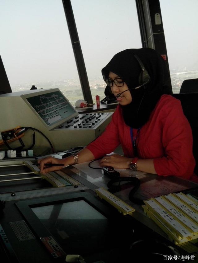 巾帼不让须眉,国外女空中交通管制员图集