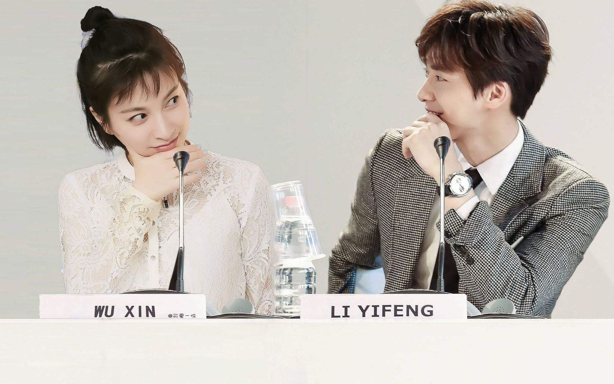 【易昕】【李易峰&吴昕】【虐向】只敢假装做个老朋友