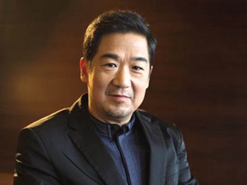 这部电影透过时光照亮现实,每个去大城市打工男≌蚯