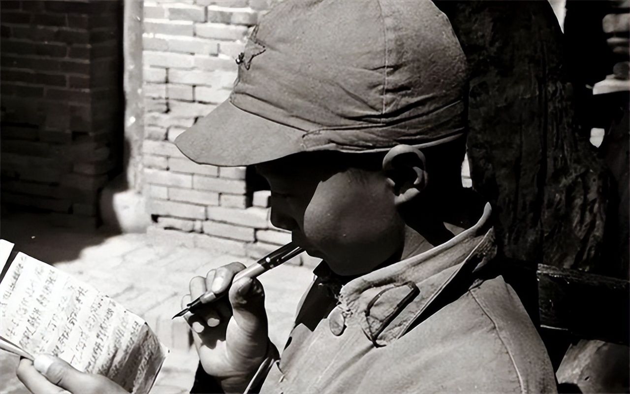 小战士落入马匪手中,临刑前说哭马匪,救自己一命_张金龙_军官_孩子