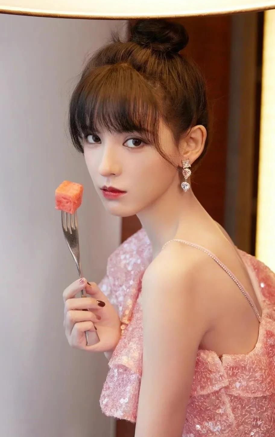 张予曦高清惊艳写真可爱迷人