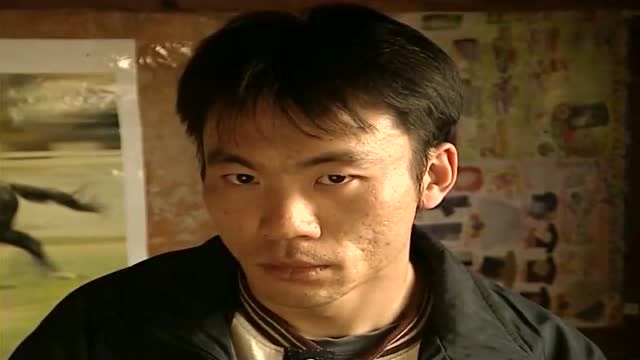 渴望城市:招弟无奈洗衣服去了,大壮眼神可怕!