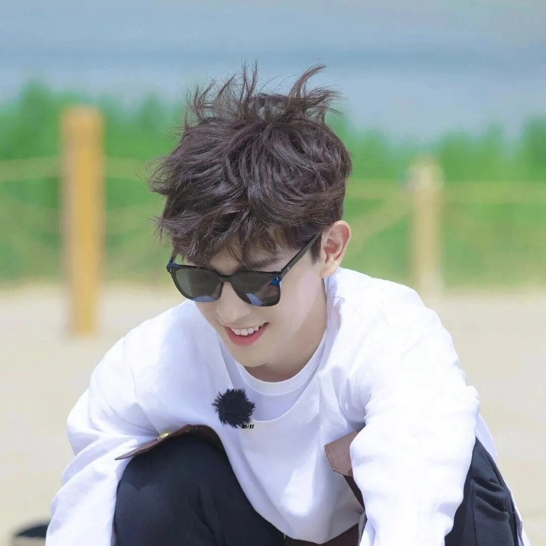 邓伦头像合集05 每一张大头照都可以当头像 太帅了98