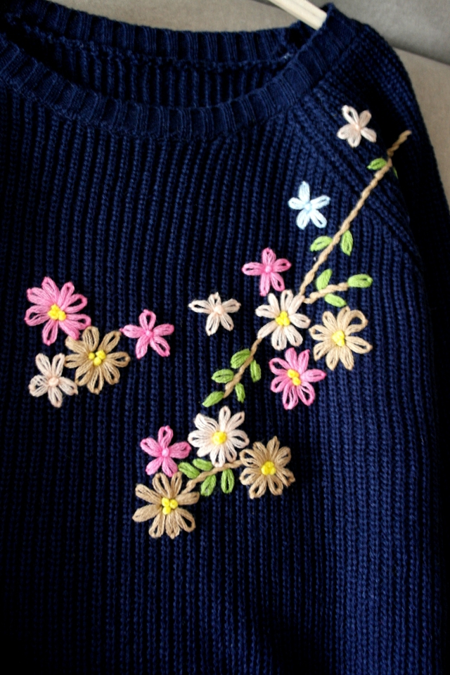 韩版刺绣花朵插肩毛衣