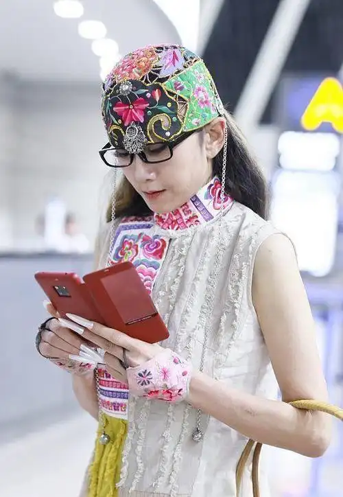 杨丽萍广场舞服装插图(6)