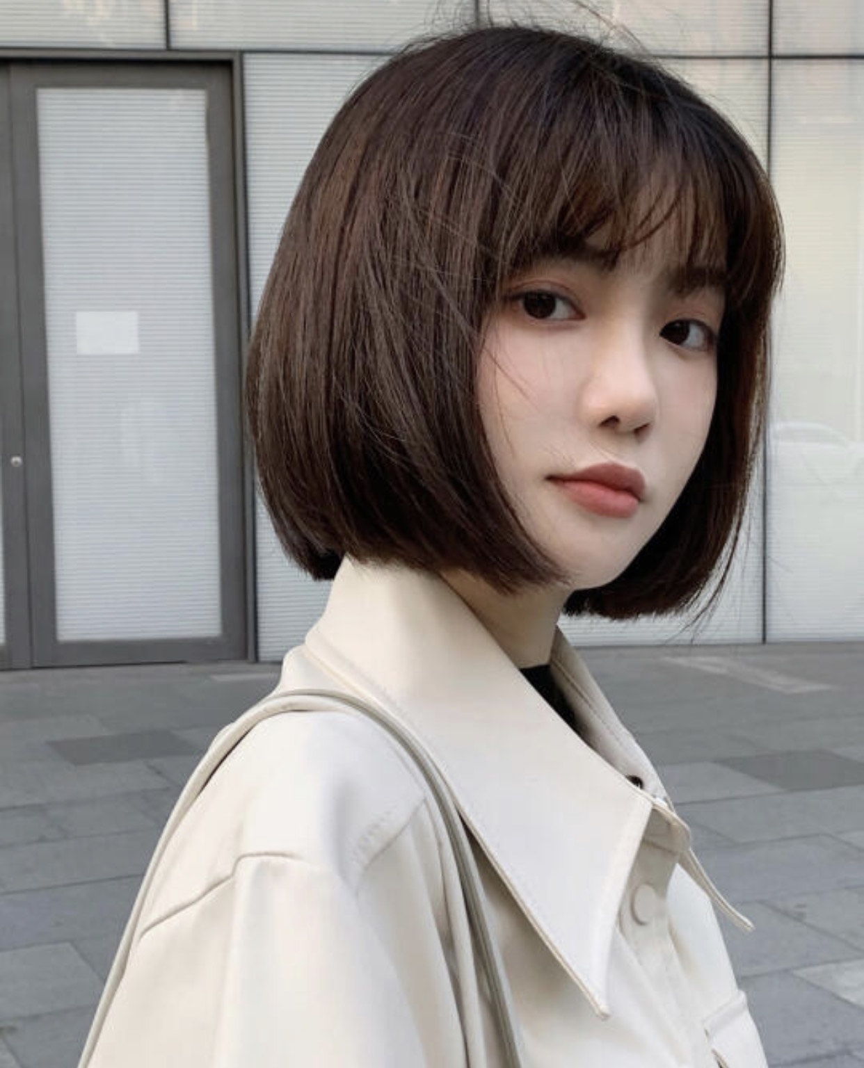 方脸女生怎么变好看只要改变这几个地方瞬间提升气质变年轻